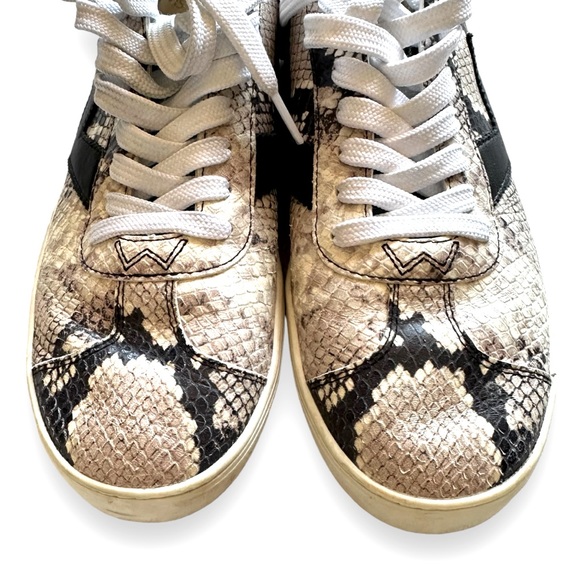 Stuart Weitzman Women’s Limited Edition Python Printed Daryl Sneakers Size 9 - Picture 7 of 11